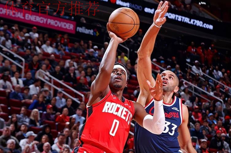 关键时刻命中两记三分，火箭替补后场大将又一次拯救了球队？